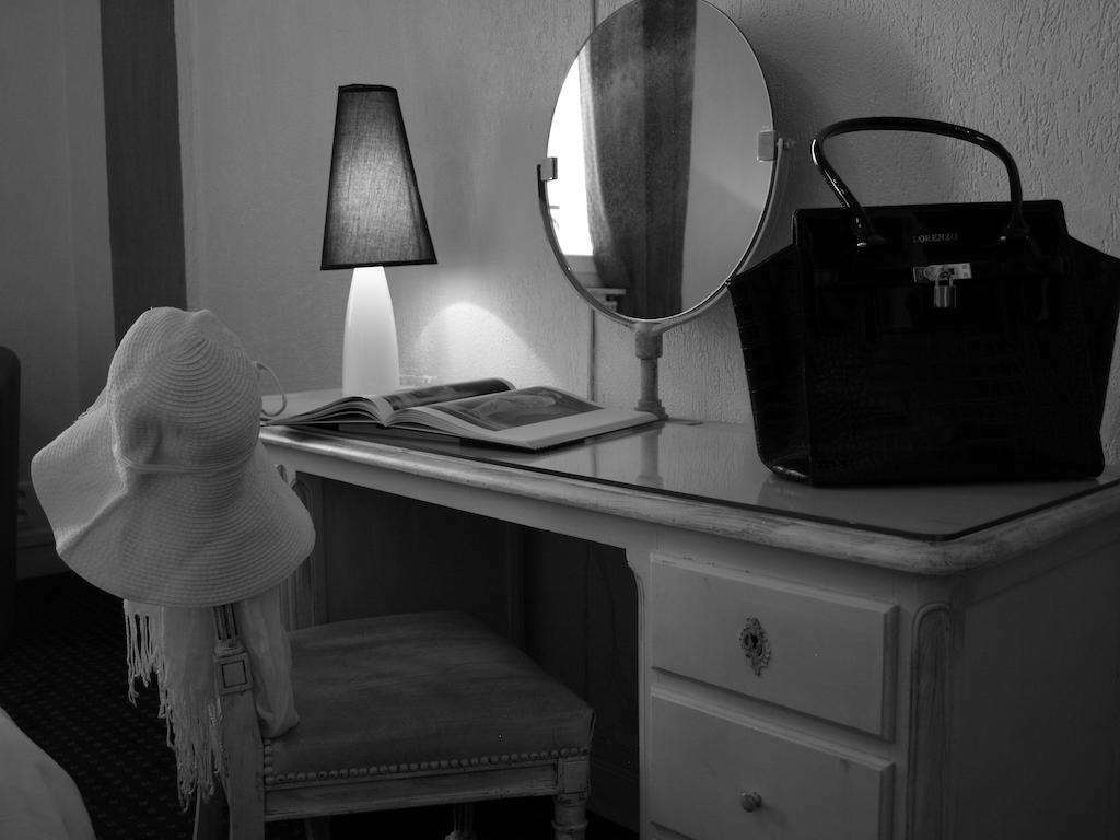 Ruc Hotel Cannes Rom bilde